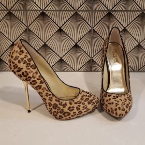 Pony hair leopard pumps sz7